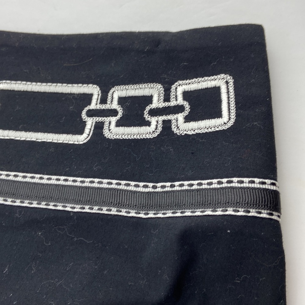 Black Embroidered Skirt Size 9 Geometric Design - Picture 6 of 7